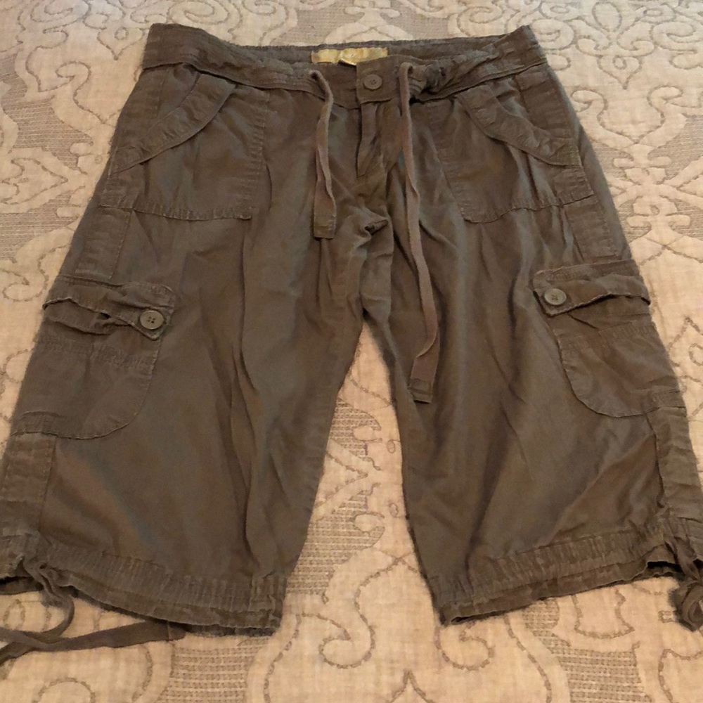 Angel Kiss Capris
